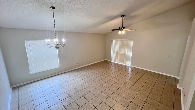 Building Photo - Charming 3-Bedroom Home in HOA Community –...
