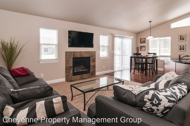 Building Photo - 3 br, 2 bath House - 3536 Gunsmoke Road