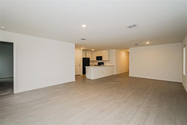 Building Photo - 1129 Tufted Dr