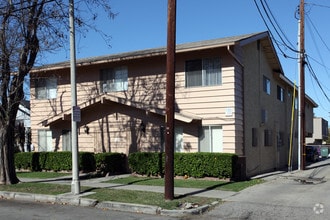 Building Photo - 2415 E. 6th Street