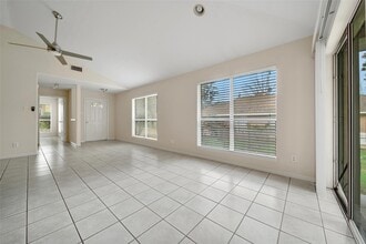 Building Photo - 206 Graham Rd