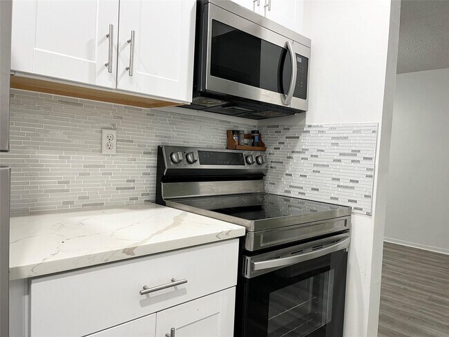 Foto del edificio - 4135 NW 88th Ave