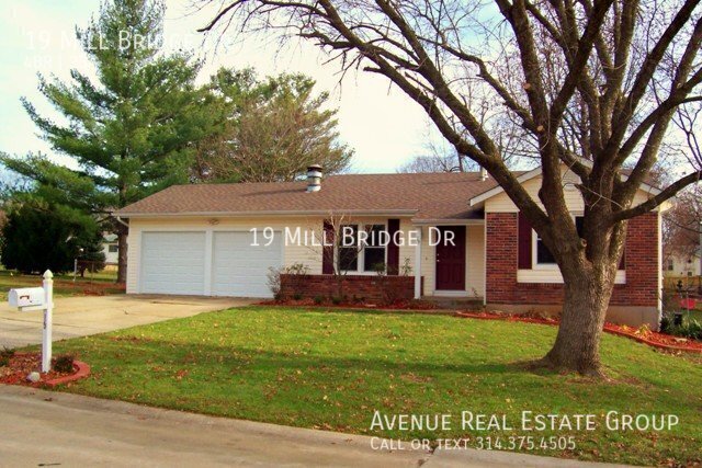 Primary Photo - Beautiful 4BR St. Peter's Home!