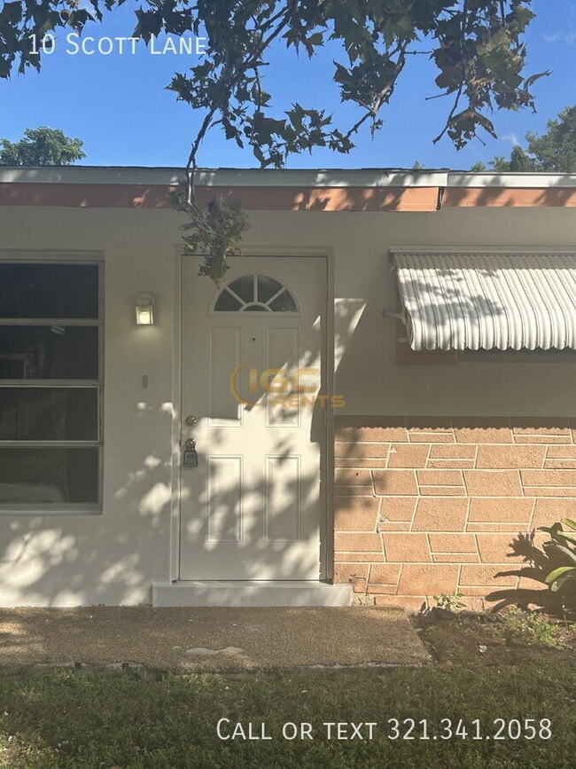 Building Photo - 10 Scott Ln