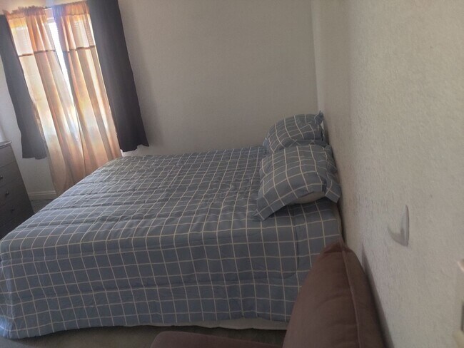 Foto del edificio - 8325 Great Cir Dr
