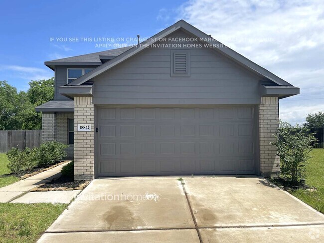 Building Photo - 18842 Charter Elm Dr