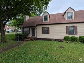 Building Photo - 1107 Quail Ct W