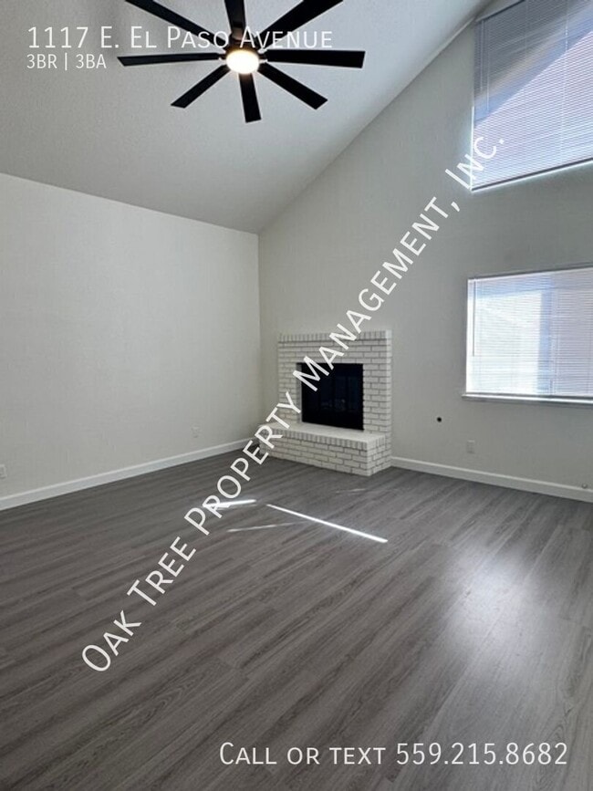 Building Photo - 1117 E El Paso Ave