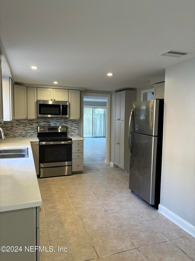 1759 Seminole Rd, Atlantic Beach, FL 32233 Townhome Rentals in