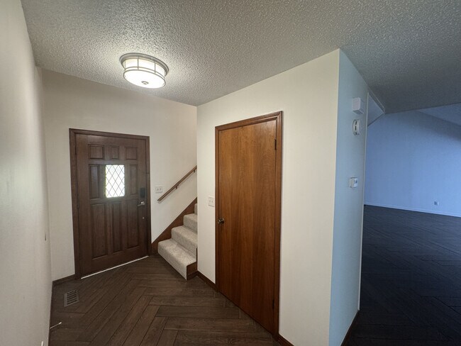 Foto del edificio - 7116 S Indianapolis Ave