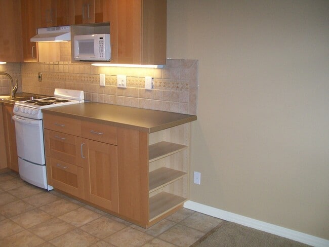 Foto del edificio - 13775 SW Scholls Ferry Rd