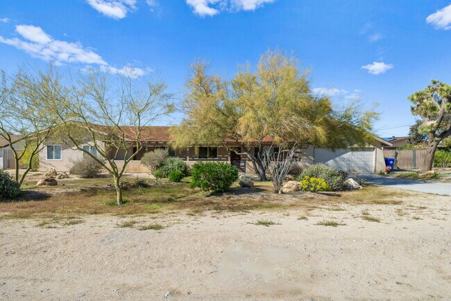 Foto del edificio - 58328 Bonanza Dr