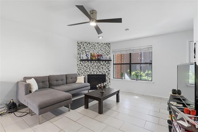 Foto del edificio - 3205 Donnelly Cir