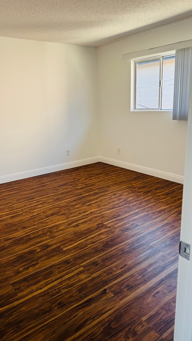 Foto del edificio - 7321 Milton Ave