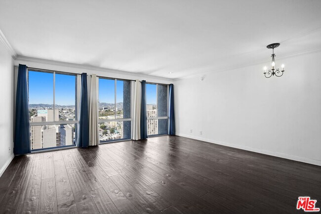 Foto del edificio - 800 W 1st St