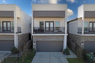 Building Photo - 8404 Safeguard St