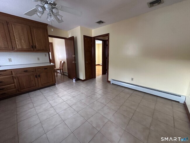 Building Photo - 61 Newbury St