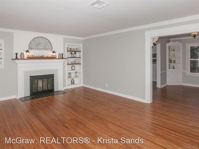 Building Photo - 2 br, 1 bath House - 911 S. Urbana Ave.