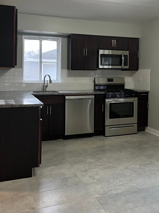 Foto del edificio - 417 W Terrace St