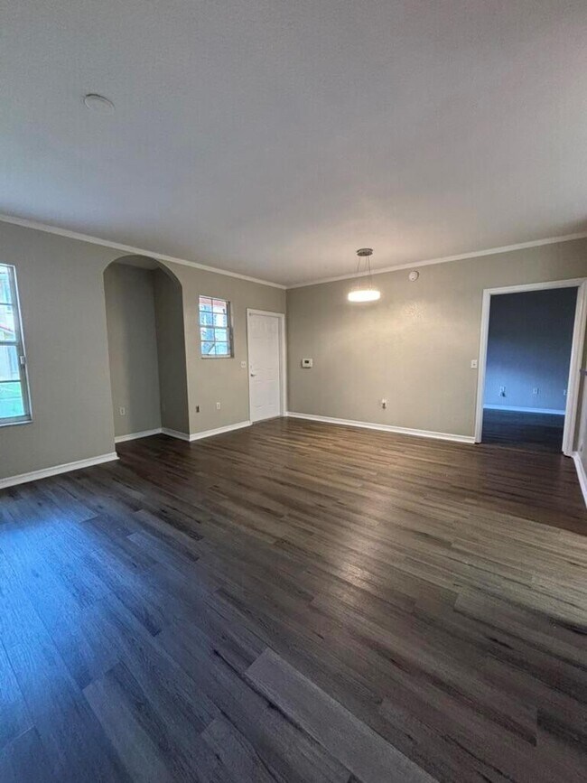 Foto del edificio - 2412 Belmont Ln