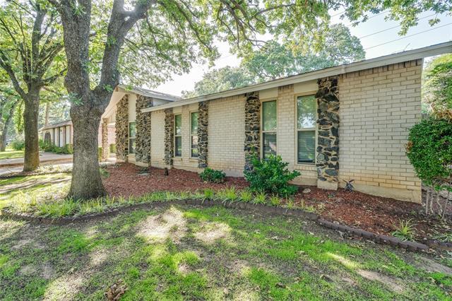 Foto del edificio - 2909 White Oak Ln