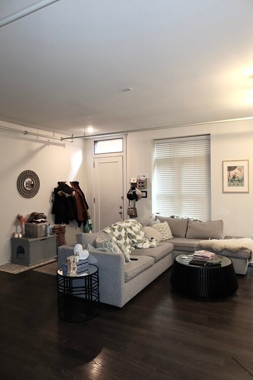 Foto del edificio - 57 N Washington St