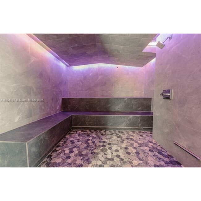 Building Photo - 31 SE 5th St