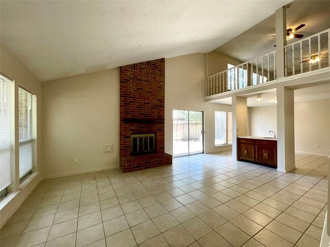 Building Photo - 2938 Bassingham Dr