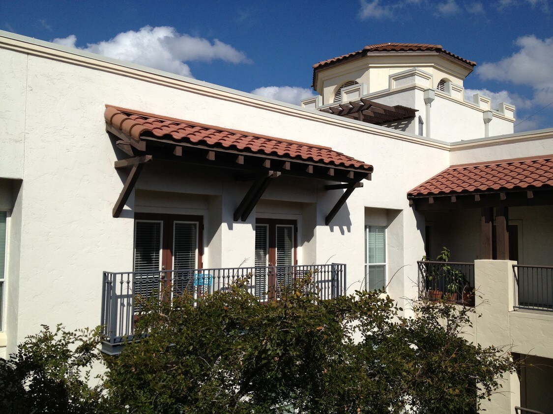 221 Lexington Ave, San Antonio, TX 78215 Condo for Rent in San