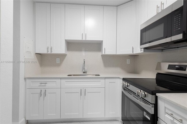 Building Photo - 5301 SW 77th Ct