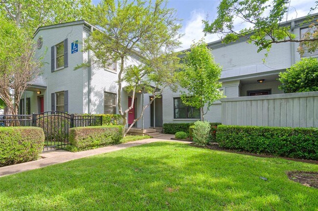 Building Photo - 5036 Lahoma St