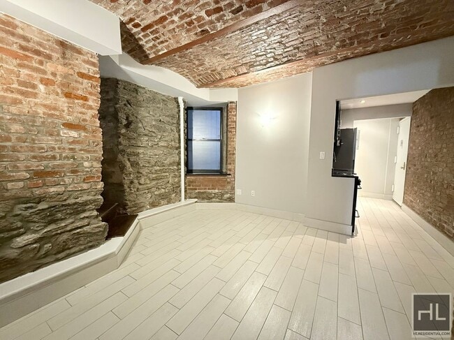Building Photo - East 18th Street