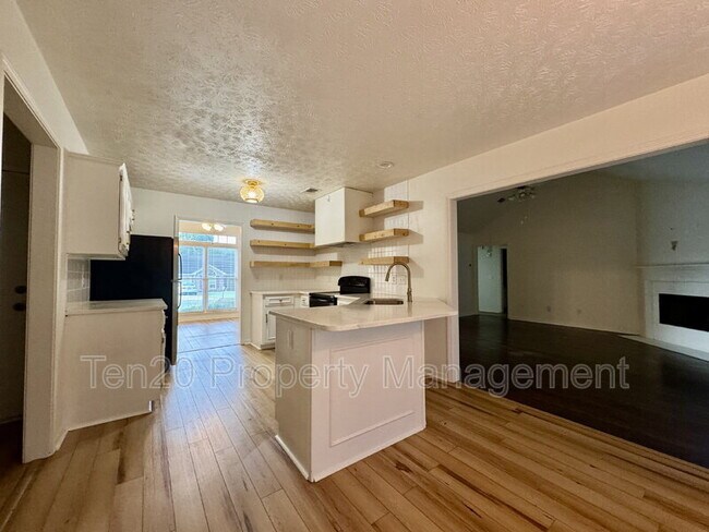 Foto del edificio - 6009 Creek Stone Ct