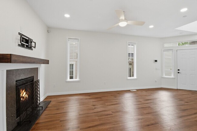 Foto del edificio - 3Bd/2.5Ba Edmonds Townhome