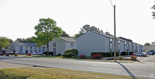 Building Photo - Azalea Garden