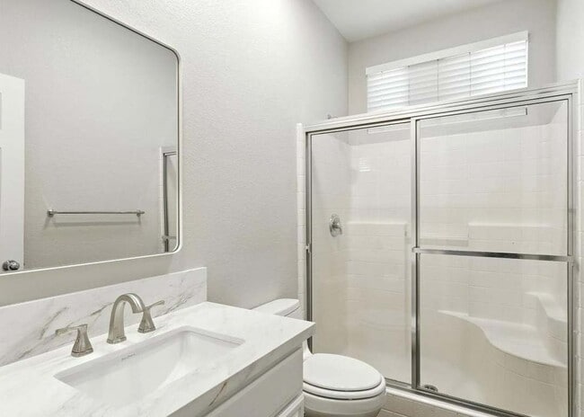 Building Photo - 46076 Via La Colorada