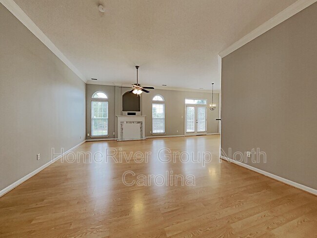 Foto del edificio - 4127 Brownwood Ln NW