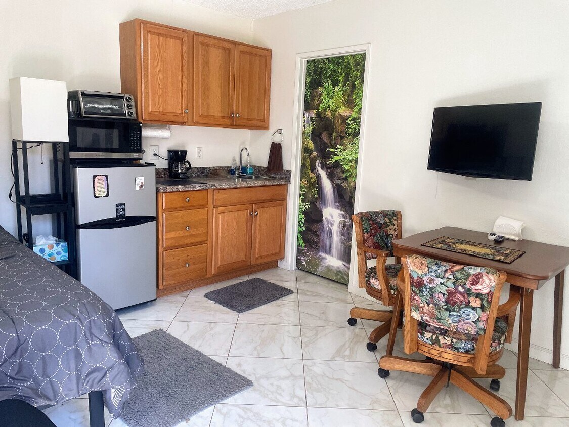 Foto principal - 1217 Hampton Cir