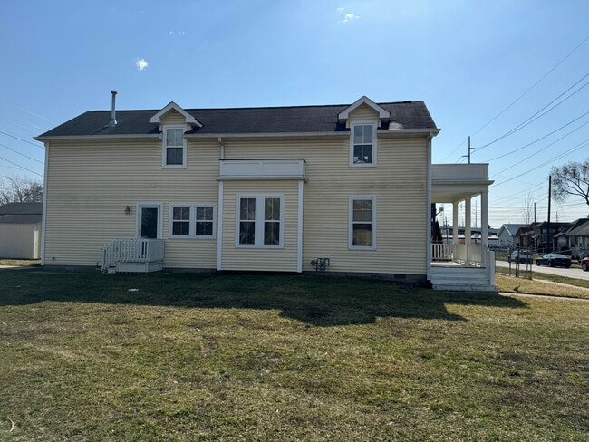 Foto del edificio - 549 N Belmont Ave