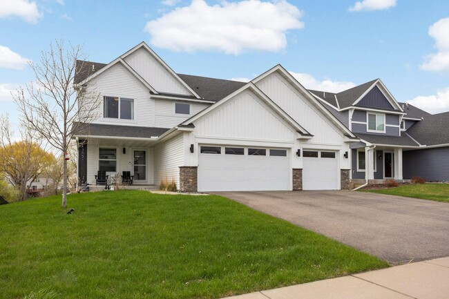 Foto del edificio - 15651 Fairfield Dr