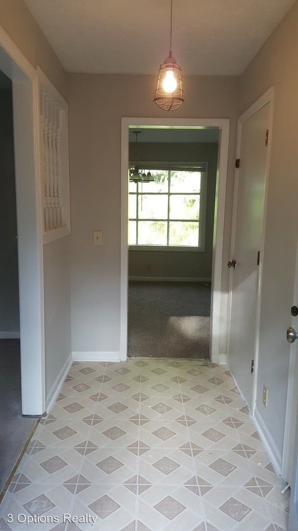 Foto del edificio - 3 br, 2 bath House - 604 Neese Road