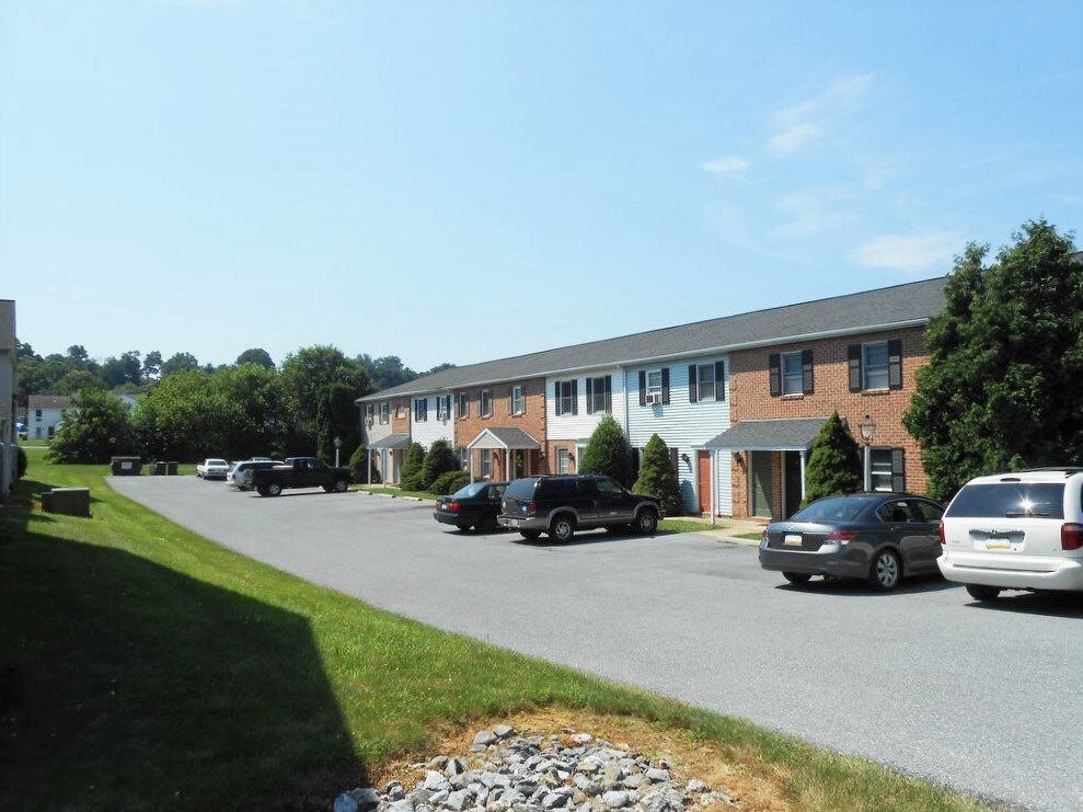 Primary Photo - 225 Miller Rd