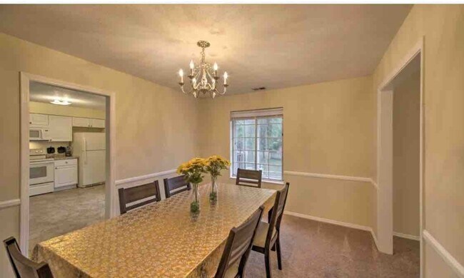 Dining room - 6448 Park Central Way