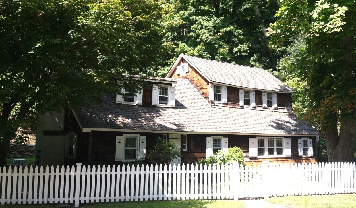 Primary Photo - 153 Spring St