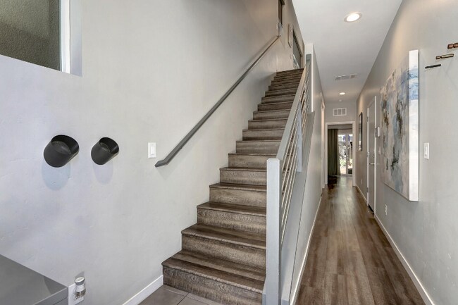 Foto del edificio - 428 Midstream Ln