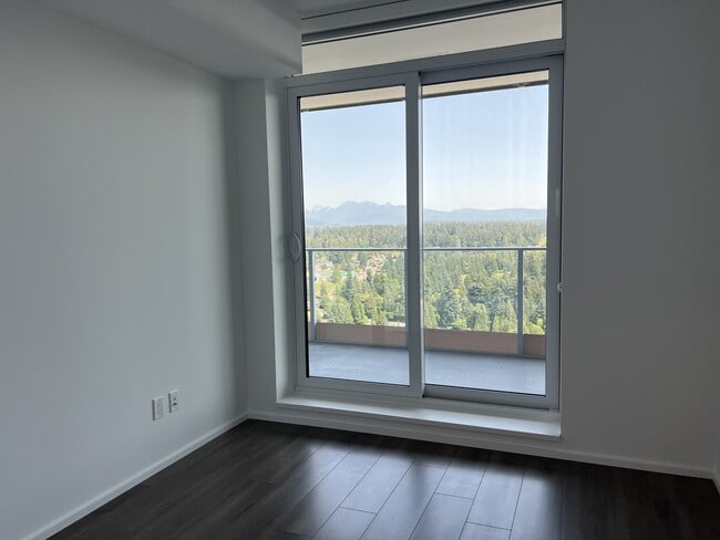Building Photo - 3809 Evergreen Pl