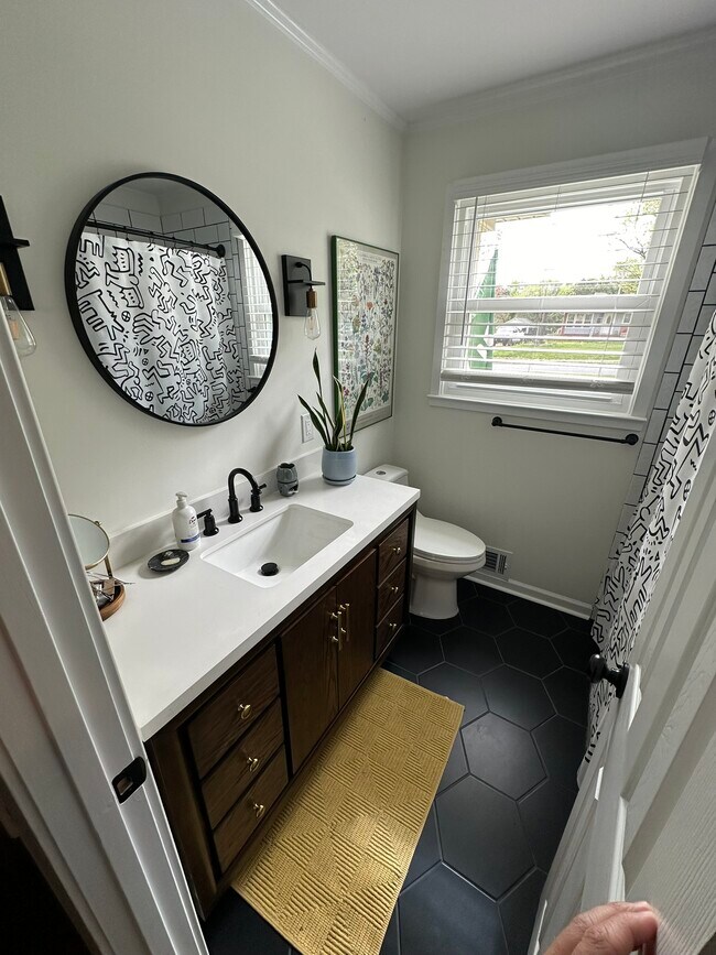 Foto del edificio - 3319 Sudbury Rd