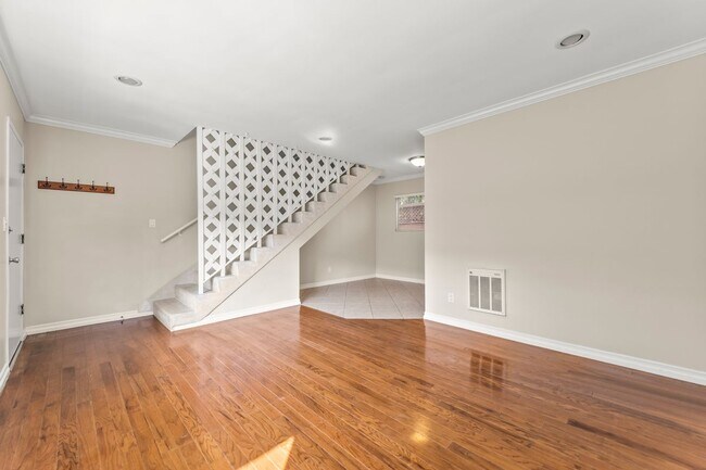 Foto del edificio - 1015 Ashland Ave