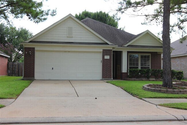Building Photo - 21530 Pine Arbor Way