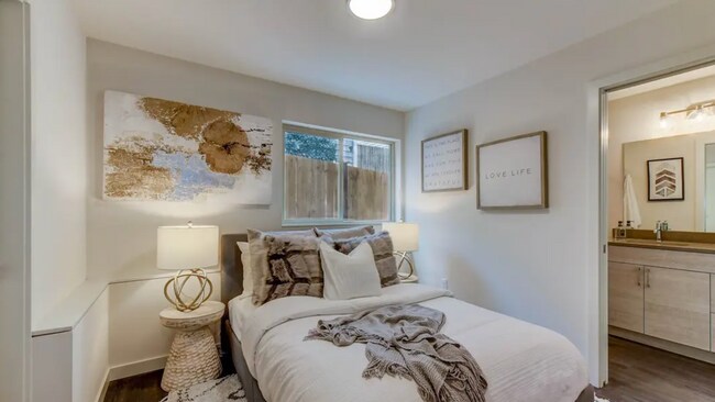 Foto del edificio - 4025 Whitman Ave N